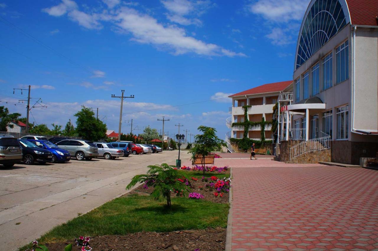 Радуга Курортная Гостиница 扎托卡 外观 照片